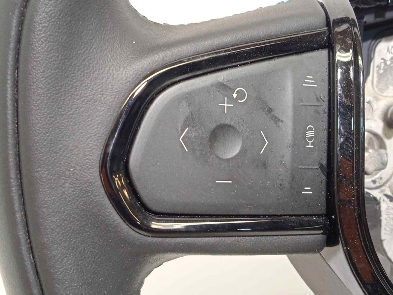 Recambio de volante para lynk&co lynk & co 01 1.5 phev referencia OEM IAM 8891726132  P8891726132