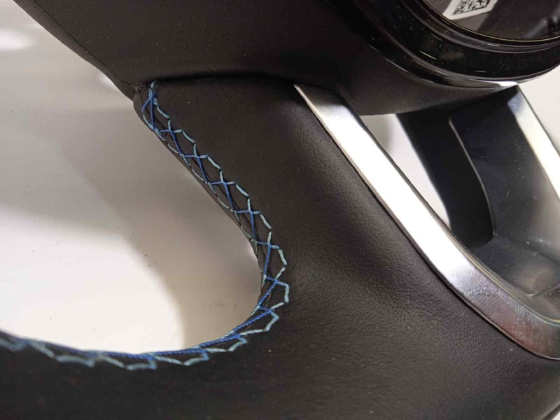 Recambio de volante para lynk&co lynk & co 01 1.5 phev referencia OEM IAM 8891726132  P8891726132