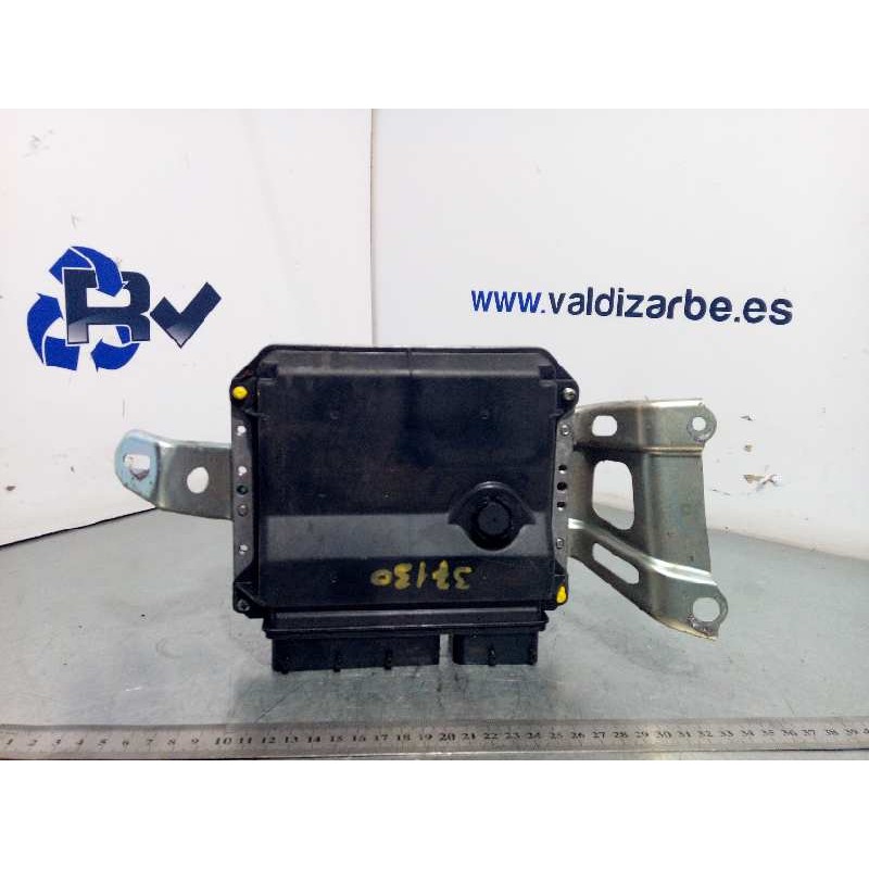 Recambio de centralita motor uce para toyota yaris ts referencia OEM IAM 896610DB00  MB275300