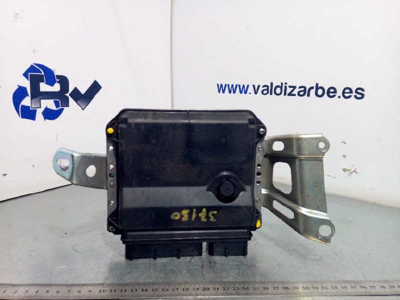 Recambio de centralita motor uce para toyota yaris ts referencia OEM IAM 896610DB00  MB275300