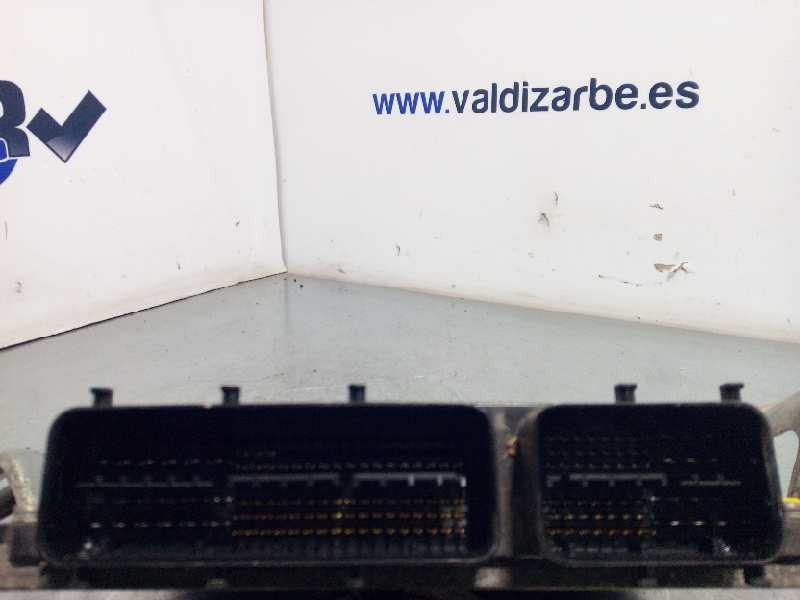 Recambio de centralita motor uce para toyota yaris ts referencia OEM IAM 896610DB00  MB275300