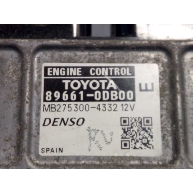Recambio de centralita motor uce para toyota yaris ts referencia OEM IAM 896610DB00  MB275300