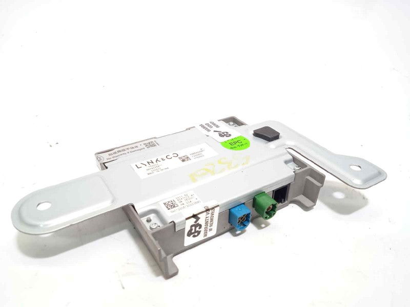 Recambio de antena para lynk&co lynk & co 01 1.5 phev referencia OEM IAM 8894225871  