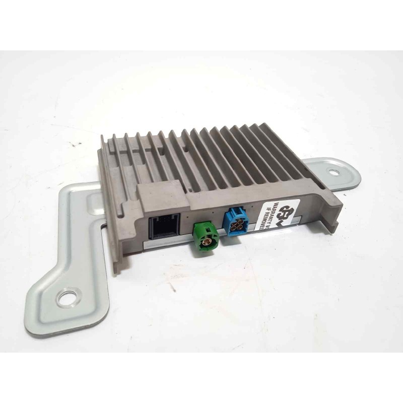 Recambio de antena para lynk&co lynk & co 01 1.5 phev referencia OEM IAM 8894225871  