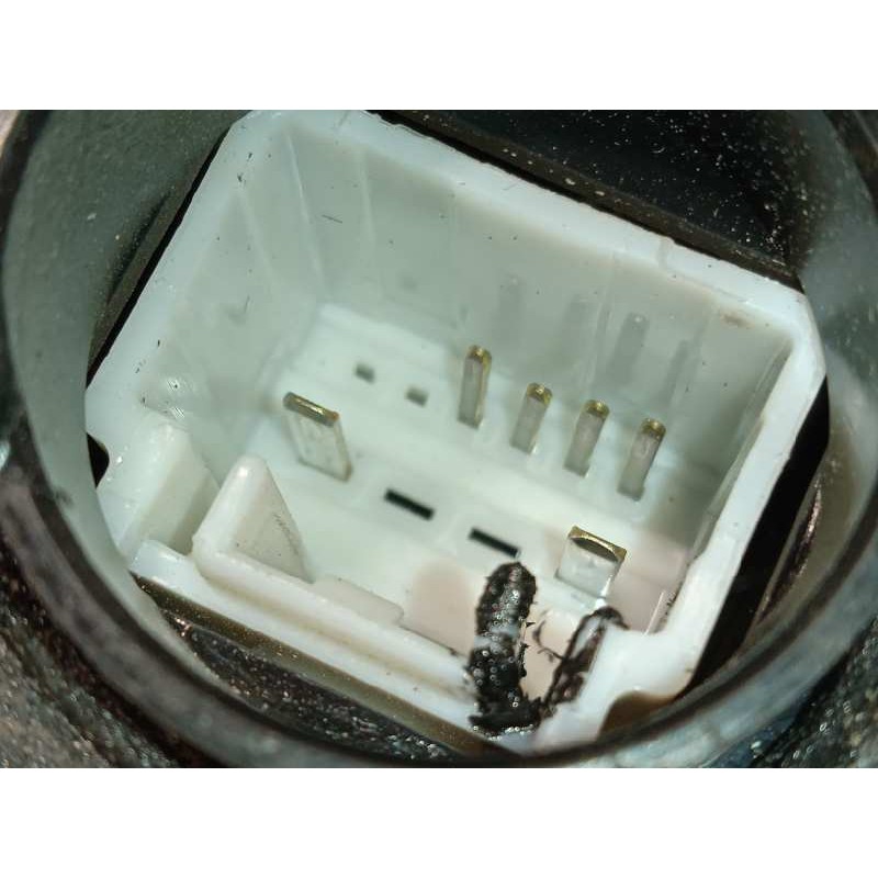 Recambio de cerradura puerta delantera izquierda para toyota land cruiser (j15) 2.8 cat referencia OEM IAM 6904042241  