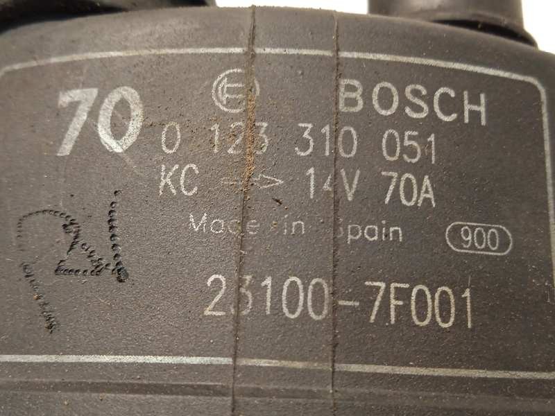 Recambio de alternador para nissan terrano/terrano.ii (r20) 2.7 turbodiesel referencia OEM IAM 231007F001  0123310051