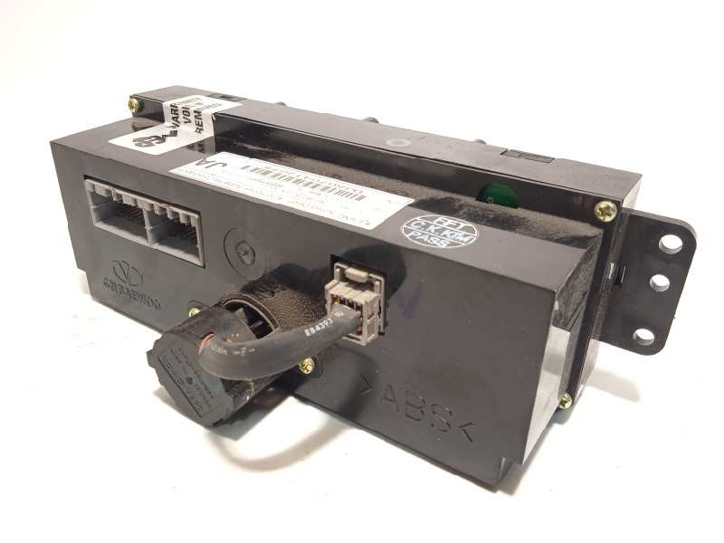Recambio de mando climatizador para chevrolet epica lt referencia OEM IAM 96637897  
