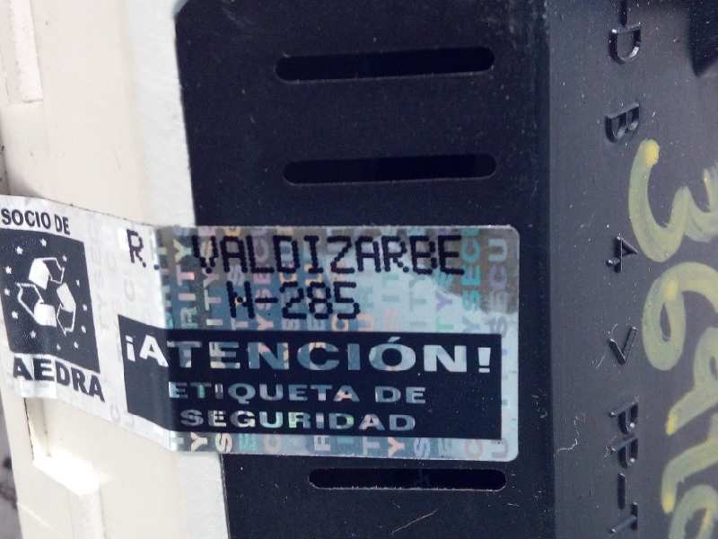 Recambio de pantalla multifuncion para ford fiesta (cb1) ghia referencia OEM IAM 8A6T118B955BL  