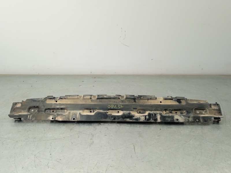 Recambio de travesaño superior para mitsubishi montero (v60/v70) 3.2 di-d cat referencia OEM IAM MR548345  