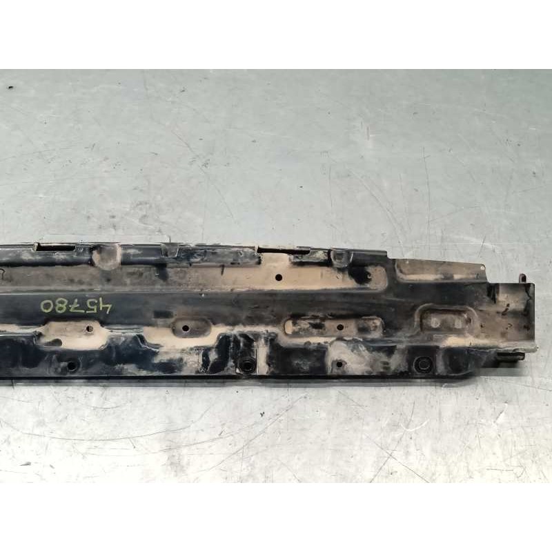 Recambio de travesaño superior para mitsubishi montero (v60/v70) 3.2 di-d cat referencia OEM IAM MR548345  