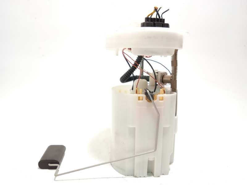 Recambio de bomba combustible para volvo v40 cross country pro referencia OEM IAM 31321091  0580200211