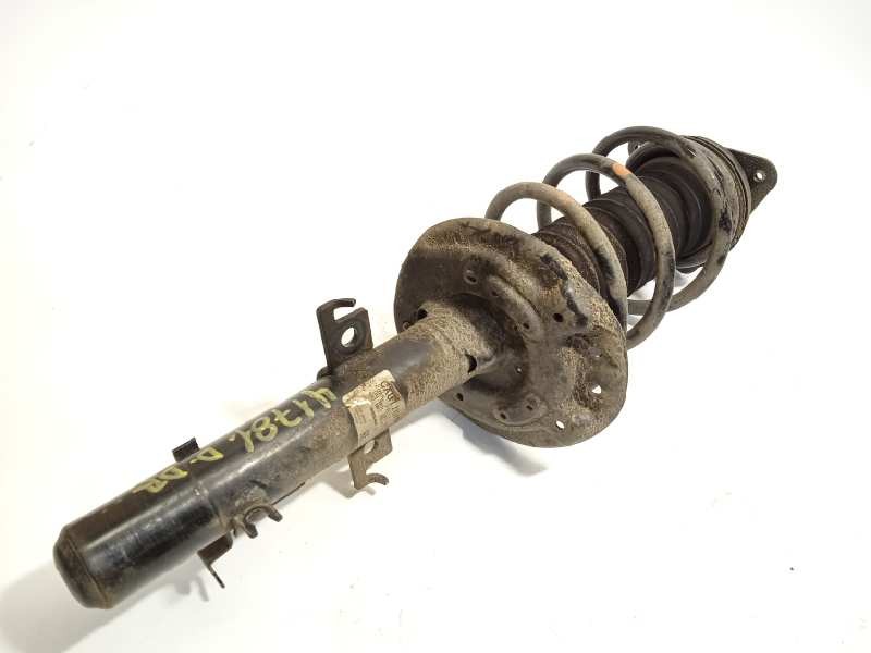 Recambio de amortiguador delantero derecho para renault kadjar 1.3 tce energy referencia OEM IAM 54302HV01A  