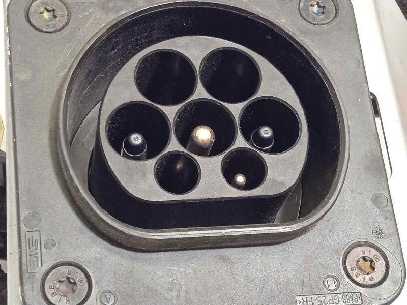 Recambio de modulo electronico para lynk&co lynk & co 01 1.5 phev referencia OEM IAM 8892083000  