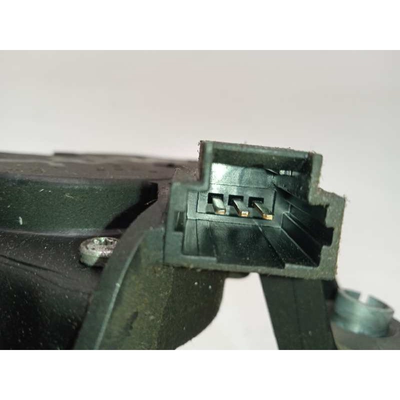 Recambio de motor limpia trasero para renault kangoo 1.5 dci diesel referencia OEM IAM 8200431392  0390201836