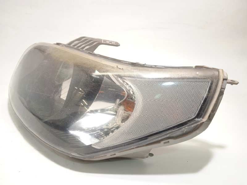 Recambio de faro izquierdo para chevrolet aveo 1.4 cat referencia OEM IAM 95016740  