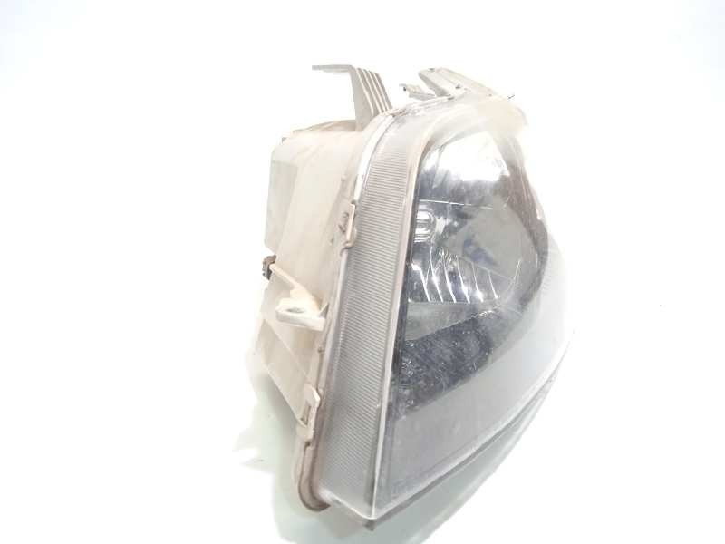 Recambio de faro izquierdo para chevrolet aveo 1.4 cat referencia OEM IAM 95016740  