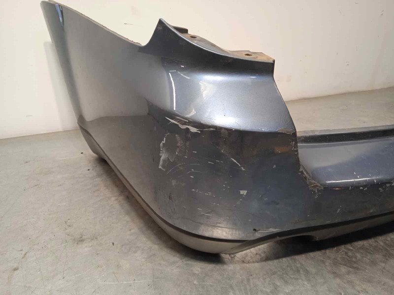 Recambio de paragolpes trasero para subaru legacy familiar/outback b13 (bp) 2.5i outback referencia OEM IAM 57704AG060  