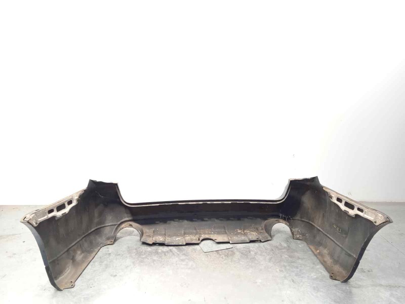 Recambio de paragolpes trasero para subaru legacy familiar/outback b13 (bp) 2.5i outback referencia OEM IAM 57704AG060  