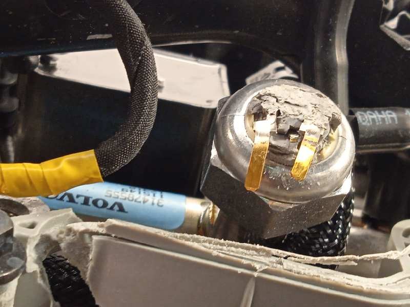 Recambio de motor completo para volvo v40 cross country pro referencia OEM IAM B4154T4  