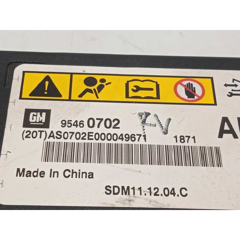 Recambio de centralita airbag para chevrolet captiva 2.2 diesel cat referencia OEM IAM 95460702  