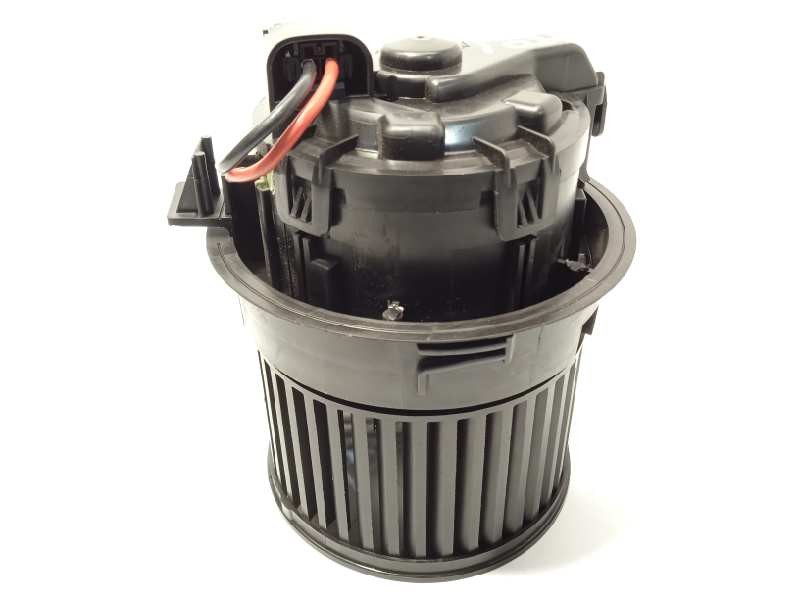 Recambio de motor calefaccion para peugeot 208 1.2 12v vti referencia OEM IAM T1013140A  1608182080