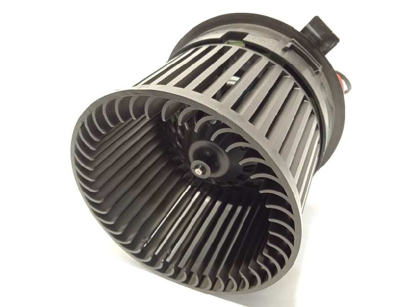 Recambio de motor calefaccion para peugeot 208 1.2 12v vti referencia OEM IAM T1013140A  1608182080