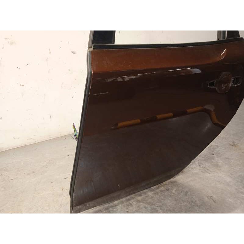 Recambio de puerta trasera izquierda para volvo v40 cross country pro referencia OEM IAM 32321999  