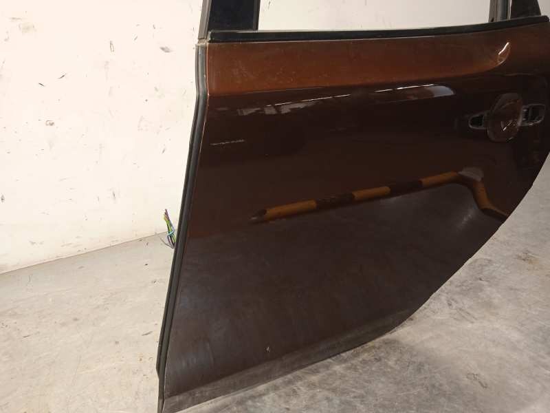 Recambio de puerta trasera izquierda para volvo v40 cross country pro referencia OEM IAM 32321999  