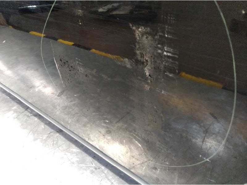 Recambio de puerta delantera derecha para kia carens (un) 2.0 crdi referencia OEM IAM 760041D010  