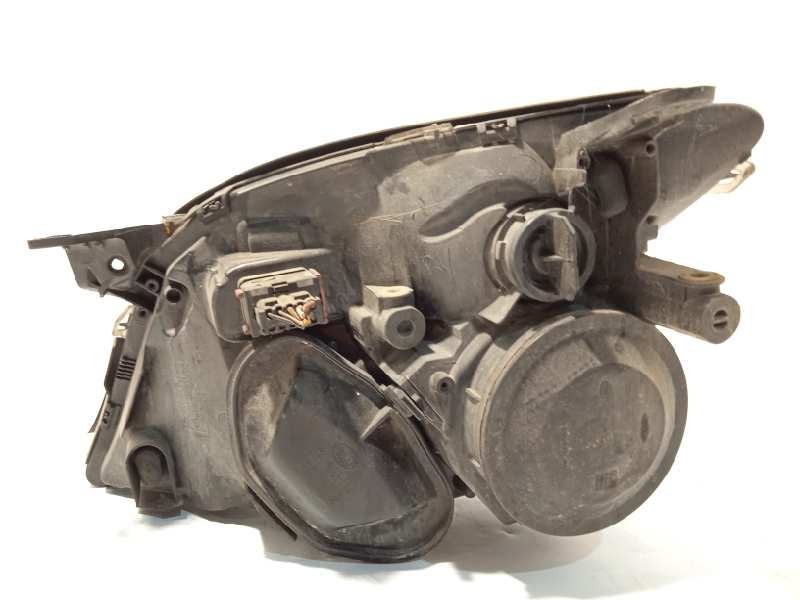 Recambio de faro derecho para opel vectra c berlina 2.0 dti referencia OEM IAM 93171429  