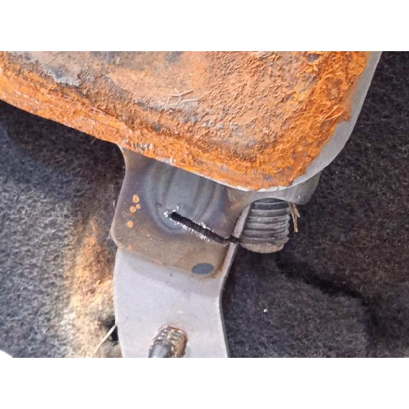 Recambio de asientos tercera fila para toyota land cruiser (j15) 2.8 cat referencia OEM IAM 7172060131  7171060161