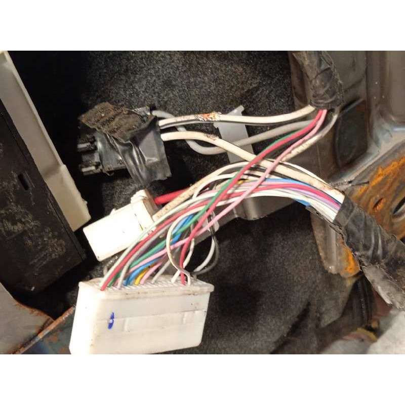 Recambio de asientos tercera fila para toyota land cruiser (j15) 2.8 cat referencia OEM IAM 7172060131  7171060161