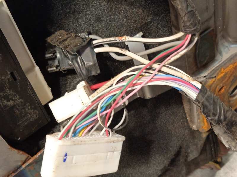 Recambio de asientos tercera fila para toyota land cruiser (j15) 2.8 cat referencia OEM IAM 7172060131  7171060161