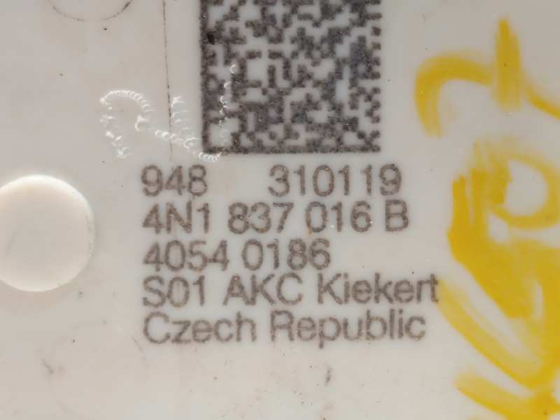 Recambio de cerradura puerta delantera derecha para audi a8 (4n2/4n8) 50 tdi quattro referencia OEM IAM 4N1837016B  