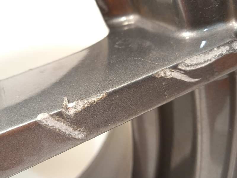 Recambio de llanta para toyota gt 86 sport referencia OEM IAM KBA52564  SU00306811