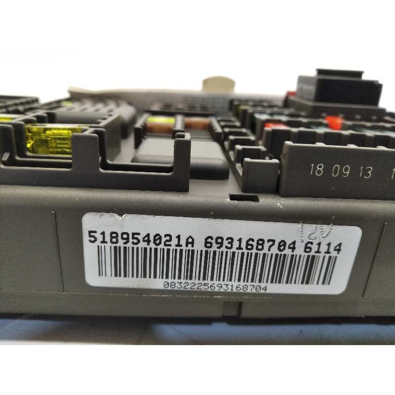 Recambio de caja reles / fusibles para bmw x6 (e71) xdrive40d referencia OEM IAM 6931687  61146931687