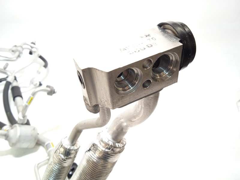 Recambio de tubos aire acondicionado para hyundai kona 1.0 tgdi cat referencia OEM IAM NOREF  