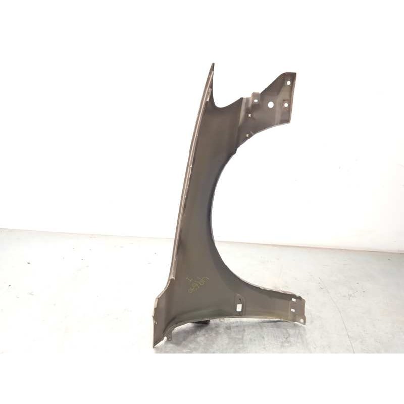 Recambio de aleta delantera izquierda para volvo v70 familiar 2.4 diesel referencia OEM IAM 30796492  