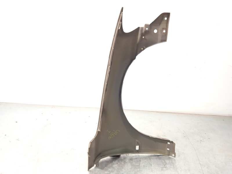 Recambio de aleta delantera izquierda para volvo v70 familiar 2.4 diesel referencia OEM IAM 30796492  