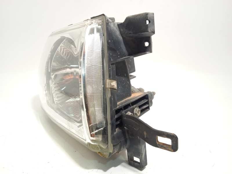 Recambio de faro derecho para nissan patrol gr (y61) 3.0 16v turbodiesel cat referencia OEM IAM 26010VC327  26010VC31A