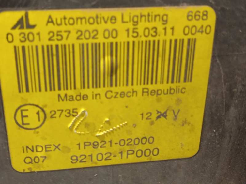 Recambio de faro derecho para kia venga drive referencia OEM IAM 921021P000  