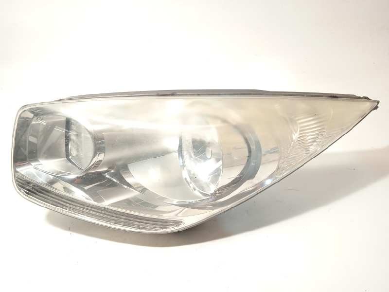Recambio de faro izquierdo para kia venga drive referencia OEM IAM 921011P000  030125720100