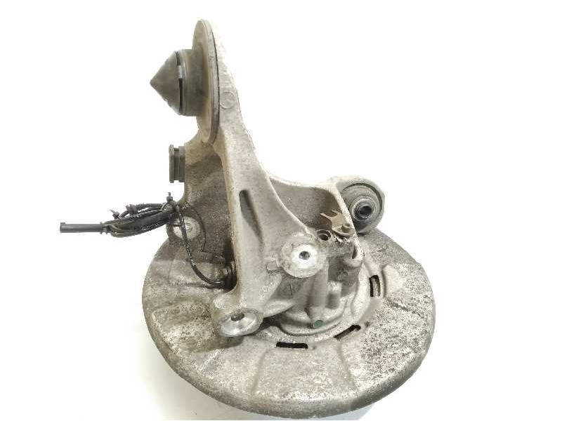 Recambio de mangueta trasera derecha para bmw x6 (e71) xdrive40d referencia OEM IAM 6770984 33416795961 33326879102