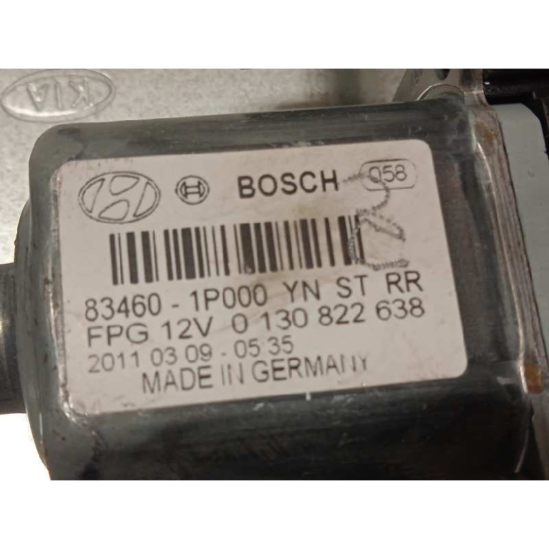 Recambio de elevalunas trasero derecho para kia venga drive referencia OEM IAM 834801P010 0130822638 834601P000