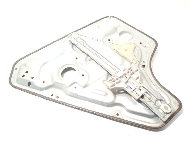 Recambio de elevalunas trasero derecho para kia venga drive referencia OEM IAM 834801P010 0130822638 834601P000