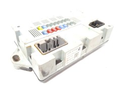 Recambio de caja reles / fusibles para land rover discovery sport 2.0 td4 cat referencia OEM IAM CPLA14Q073AA  LR041091 2