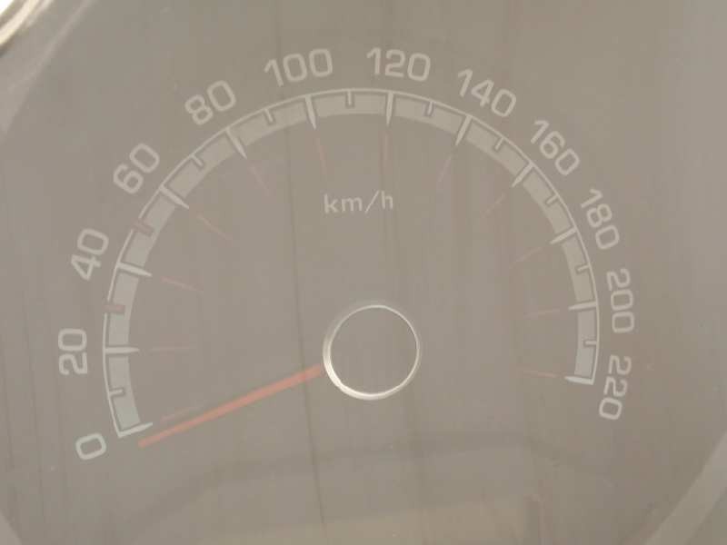 Recambio de cuadro instrumentos para kia venga drive referencia OEM IAM 940041P430  