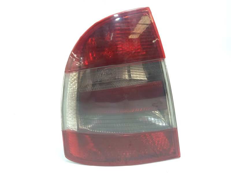 Recambio de piloto trasero izquierdo para skoda superb (3u4) classic referencia OEM IAM 3U5945111A  