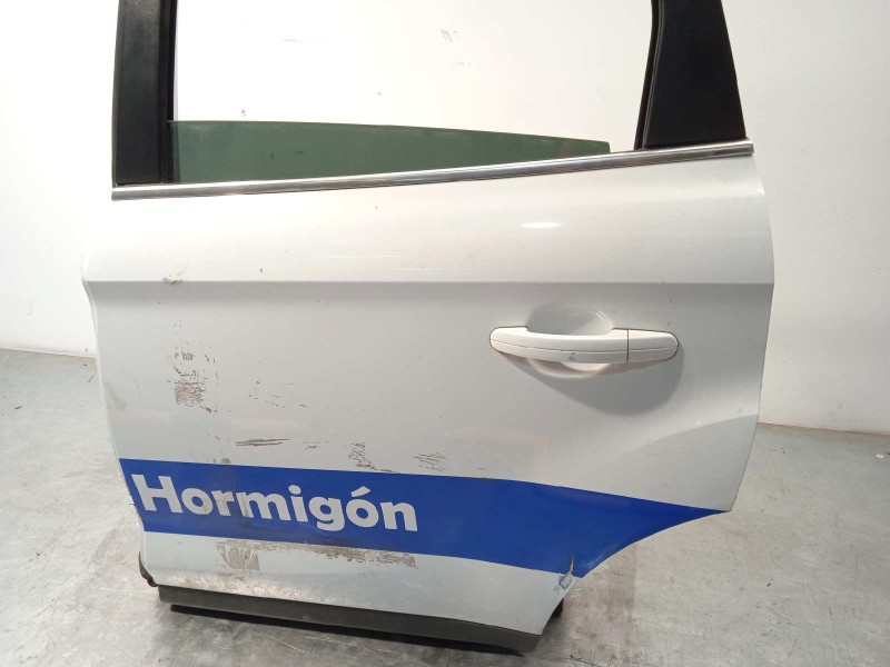 Recambio de puerta trasera izquierda para ford kuga (cbv) titanium referencia OEM IAM 1520947  