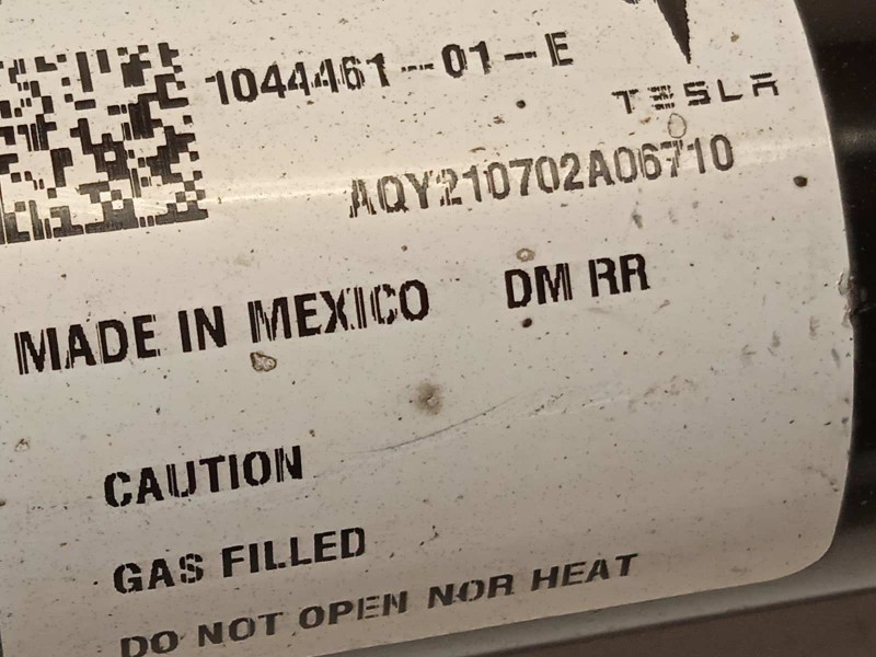 Recambio de amortiguador trasero derecho para tesla model 3 referencia OEM IAM 104446101E  
